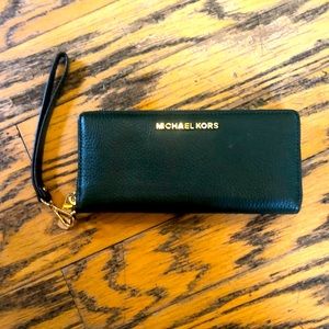 Micheal kors wallet